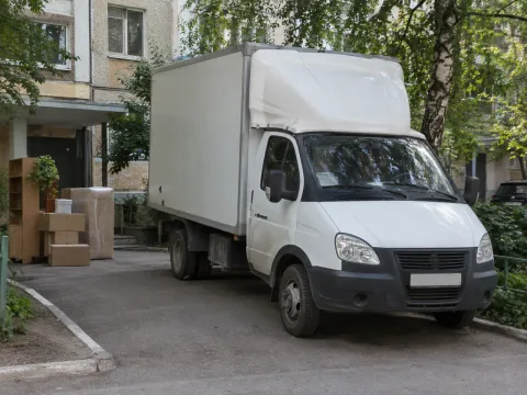 Грузовой автомобиль · 2,5 т — перевозчик Перевозка грузов, переезды, вывоз, Самара
